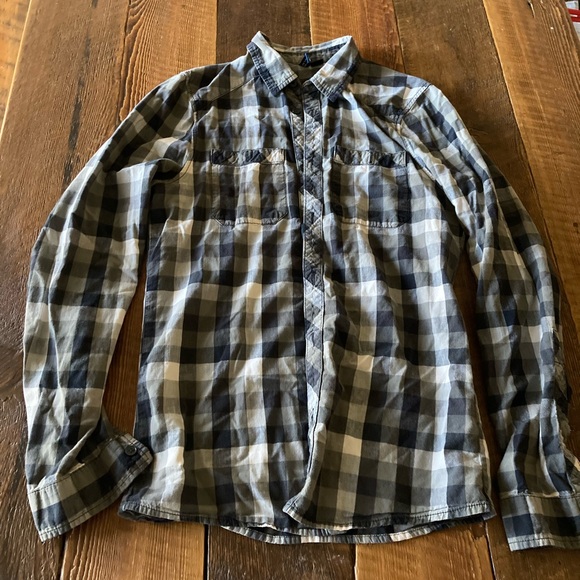 Two Divided H&M Long Sleeve Lightweight Plaid Men’s Button Downs XS - Picture 1 of 6